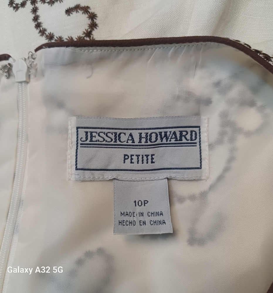 Jessica Howard Wimen Size.10P Cream Sheath Dress with Flutter Cap Sleeves - Picture 15 of 16